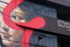 02_OZMO_-detail_-A-famous-Milanese-Renaissance-Girl-with-red-brushstroke-pixels-and-a-pointer_-Milano_-ph-Ozmo
