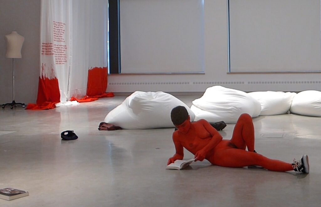L’AIDS raccontato da Lili Reynaud-Dewar a Roma in “My Epidemic”