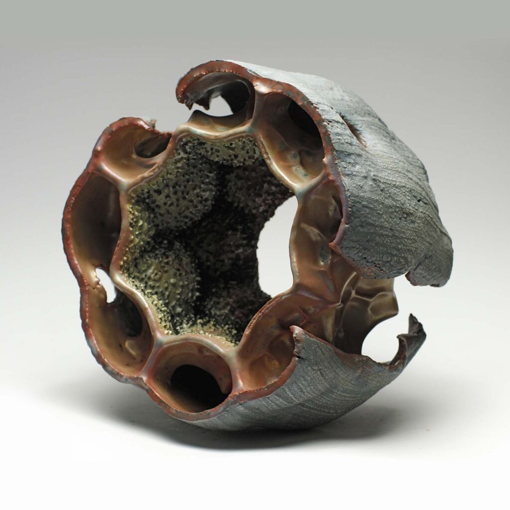 Grottaglie (TA). Mostra della Ceramica: 46 opere da tutto il mondo