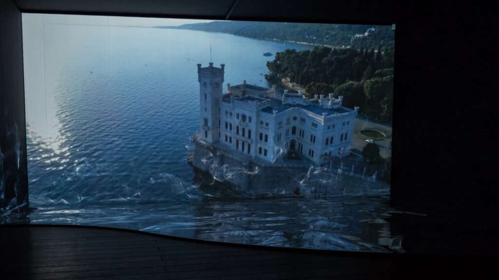 Al Museo del Castello di Miramare di Trieste il percorso immersivo “Massimiliano e Manet. Un incontro multimediale”. Foto