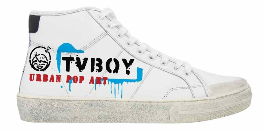 TvBoy, lo street artist celebre per il “bacio” tra Salvini e Di Maio, partecipa a Pitti Uomo