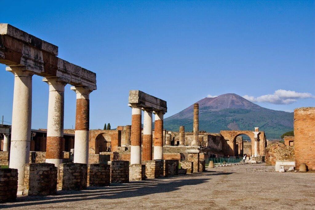 Pompei più accessibile e inclusiva con le visite dedicate ai non udenti