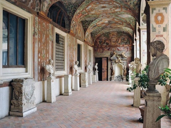 c7933e1599a350dd725a57cd5b29dc1e