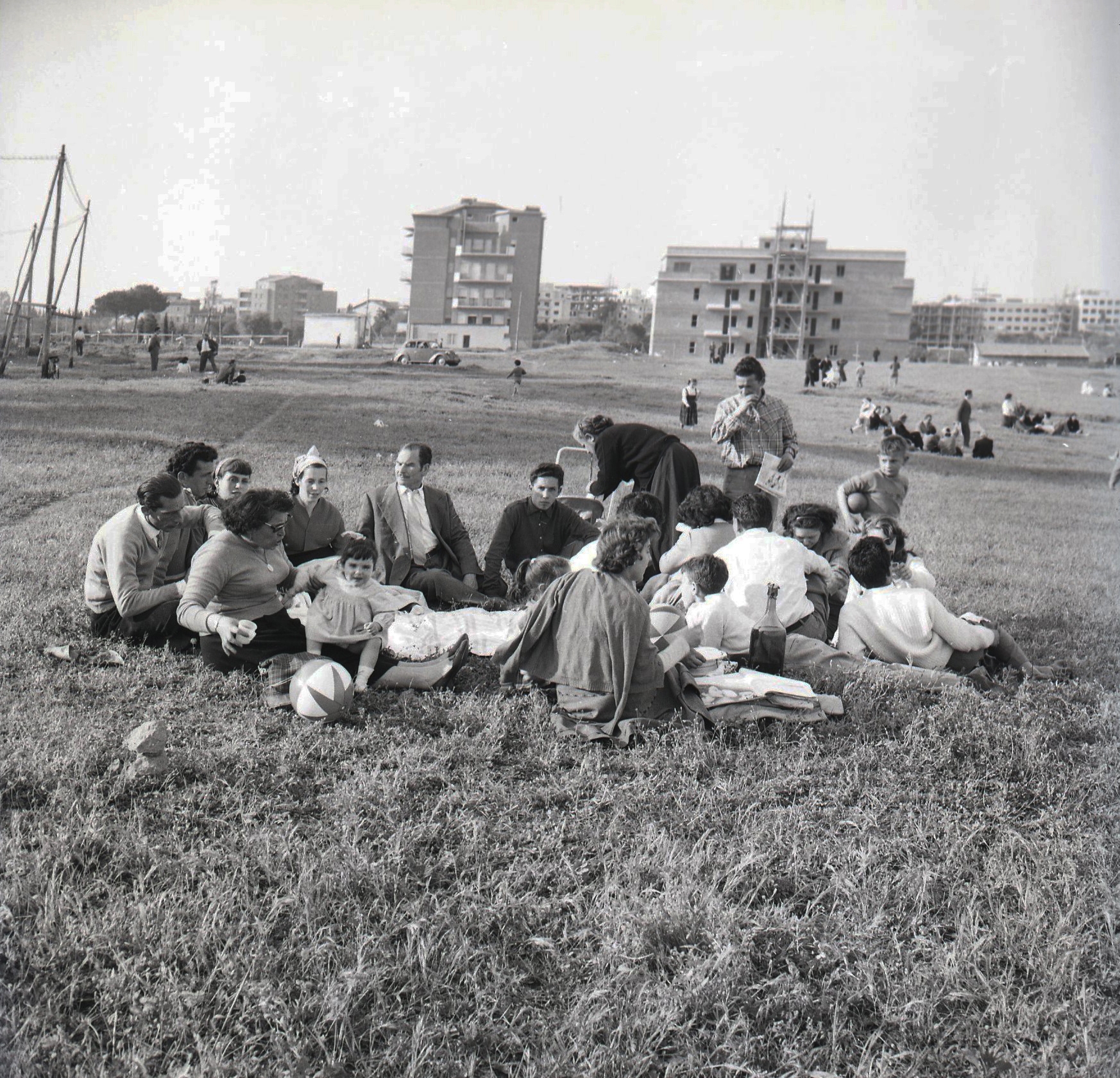 Apre la mostra permanente ROMA50. Istantanee di un decennio. 200