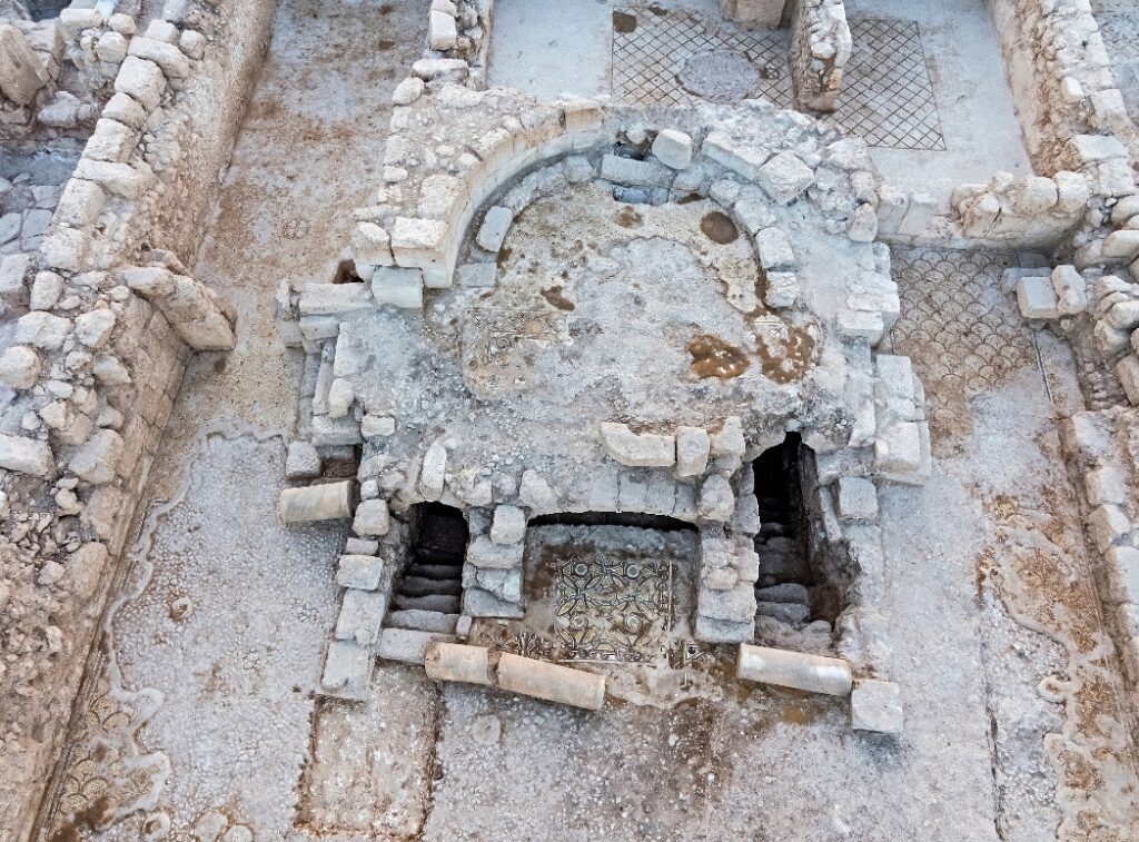 Scoperti a Gerusalemme i resti di una chiesa bizantina del VI secolo d.C. dedicata al “Martire glorioso”
