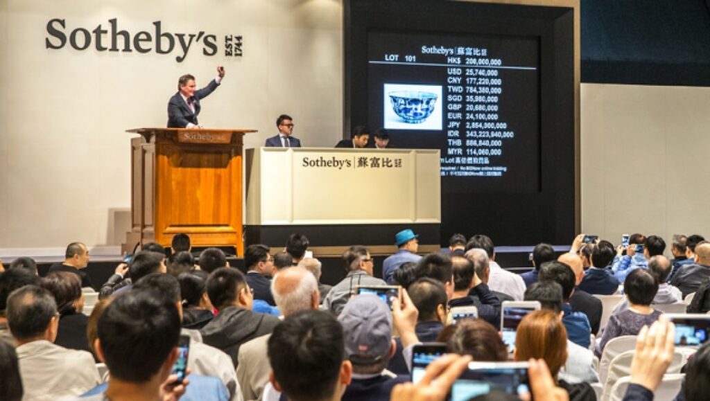 Coronavirus, Sotheby’s cancella l’asta primaverile ad Hong Kong