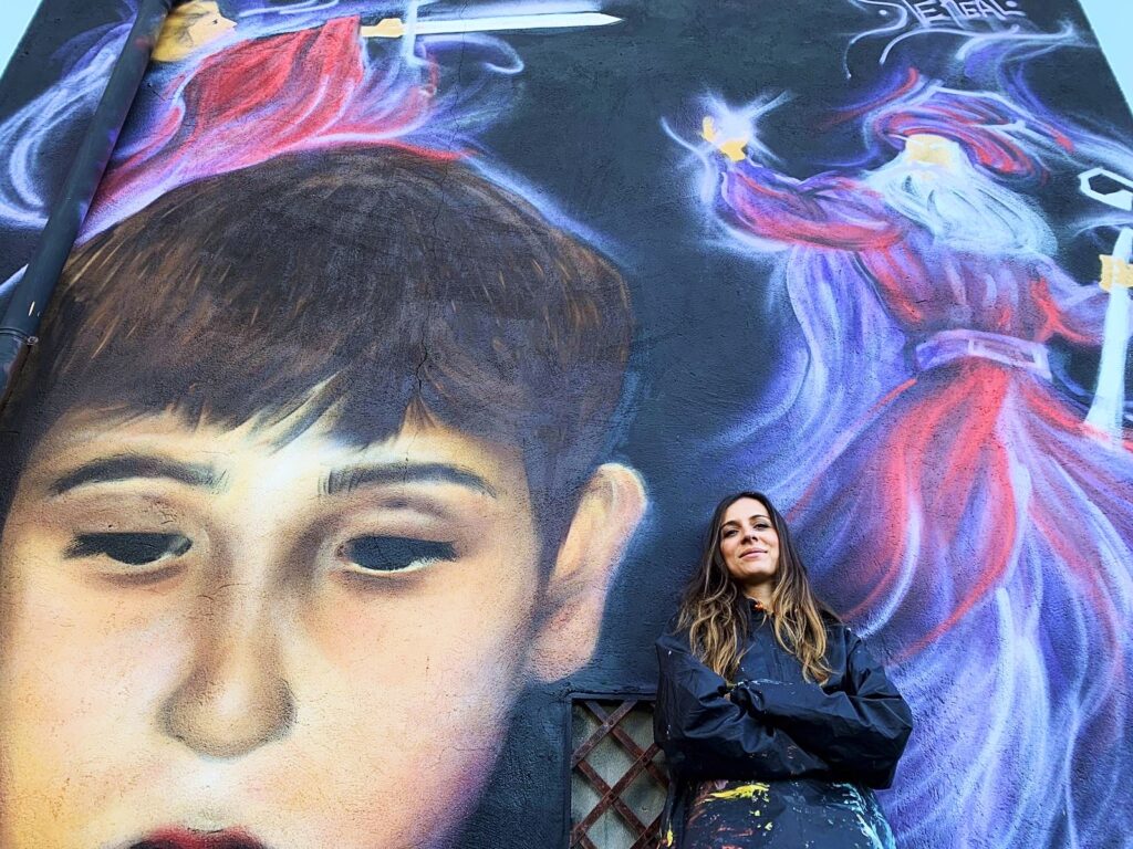 Viterbo. Sant’Angelo il Paese delle Fiabe, il nuovo murale di Stefania Marchetto in arte SteReal