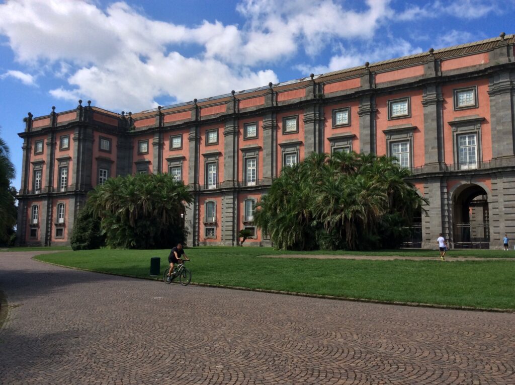 Napoli, nasce la linea pubblica di bus Anm che unisce tre musei