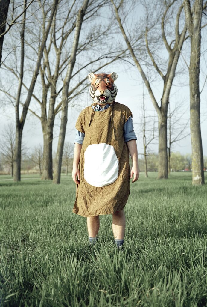 “Motel”, prospettive sulla fotografia contemporanea al MATA di Modena