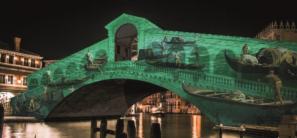 “Natale di Luce 2020”, la storia di Venezia in un gioco di proiezioni sul Ponte di Rialto