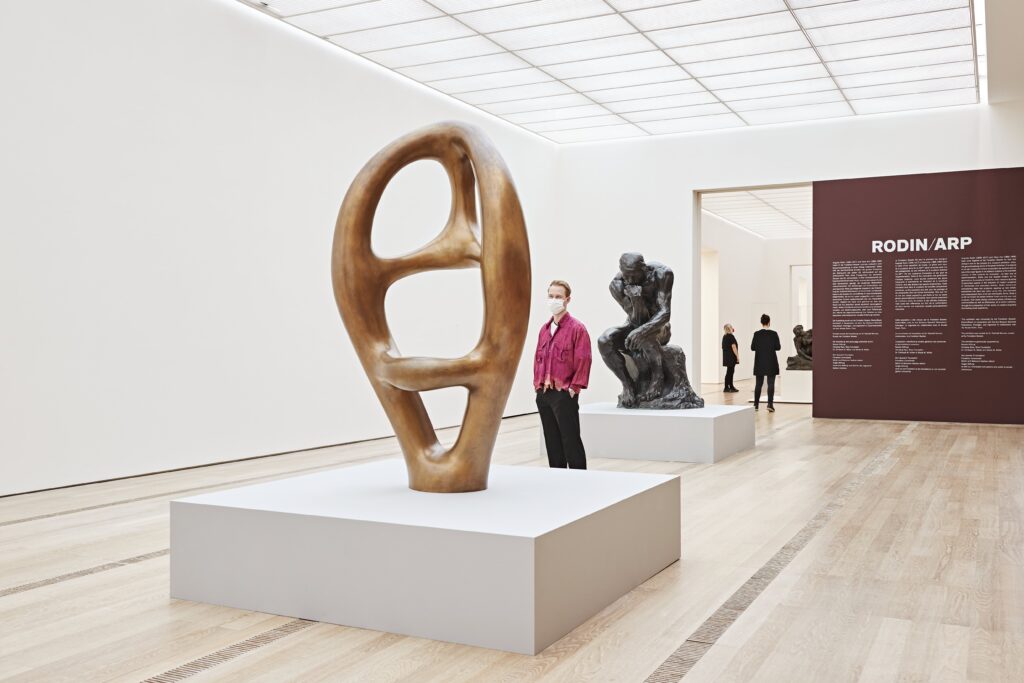 Riaperta la Fondation Beyeler con la mostra “Rodin / Arp”