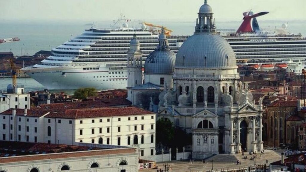 Venezia, stop a Grandi Navi in Laguna dal 1 agosto 2021.  Bacino, Canale di San Marco e Canale della Giudecca dichiarati monumento nazionale 