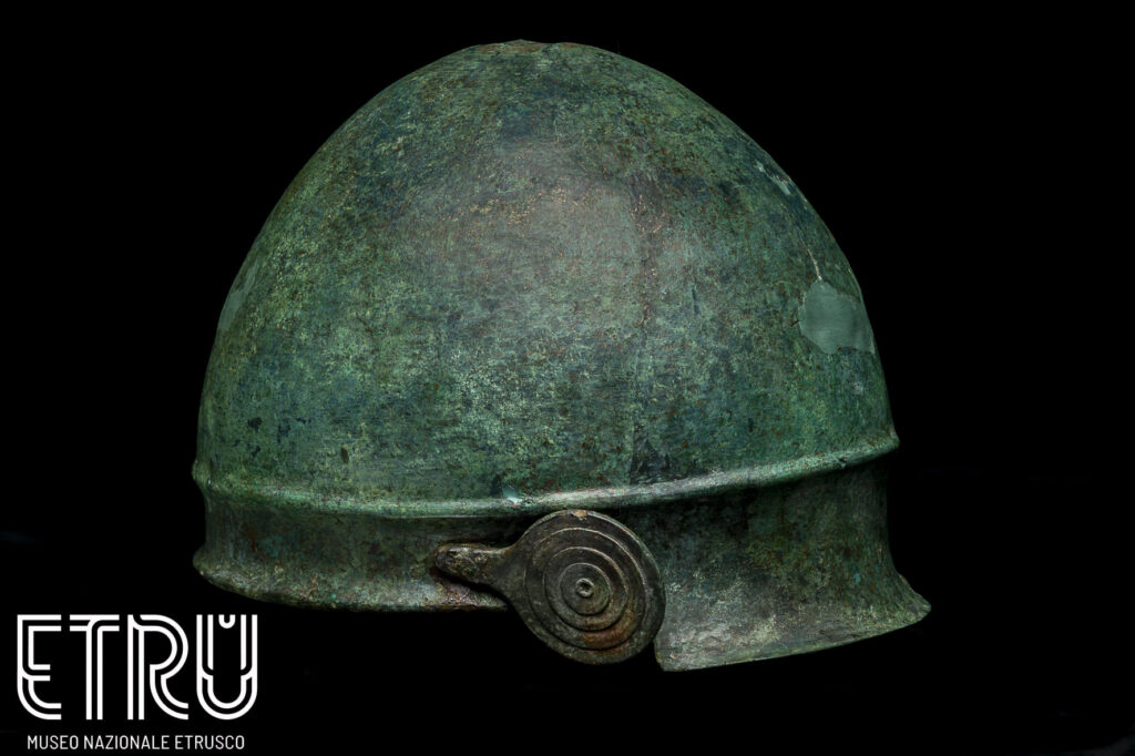 Museo Etrusco di Villa Giulia, scoperta iscrizione all’interno dell’Elmo di Vulci