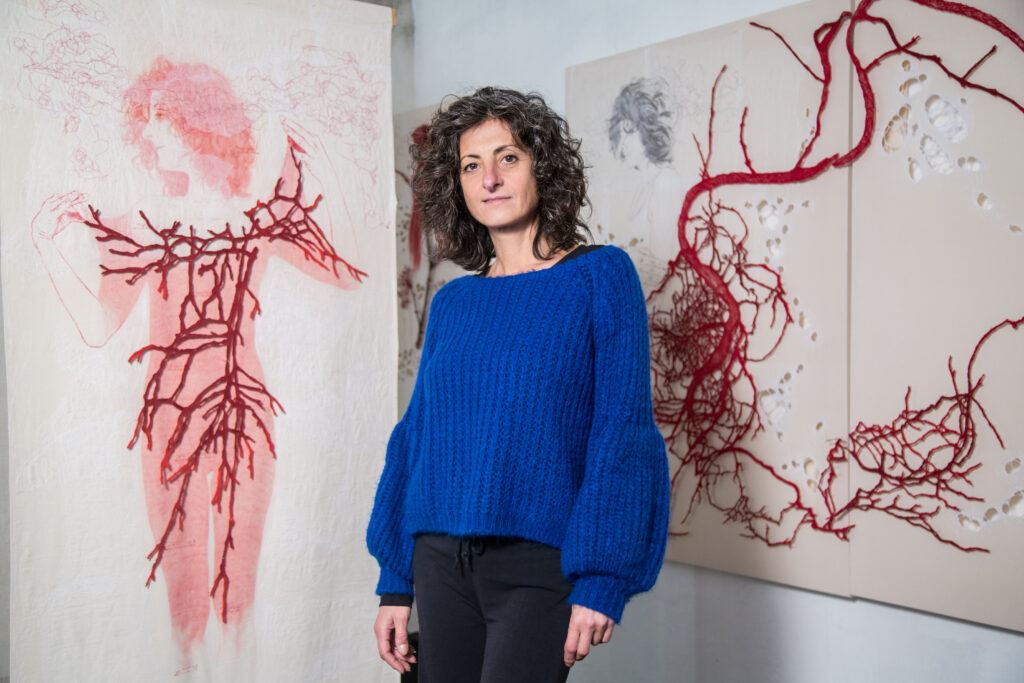 “Ritratti”: 14 artisti contemporanei indagano questo tema al BI-BOx Art Space di Biella 