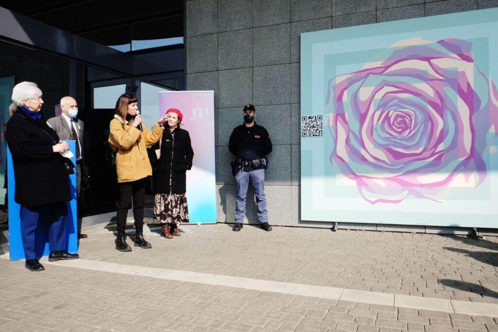 A Bergamo il murales ecologico contro la violenza alle donne