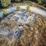Archeologia. In Israele torna alla luce un convento di 1500 anni con pavimento a mosaico e iscrizioni. Immagini