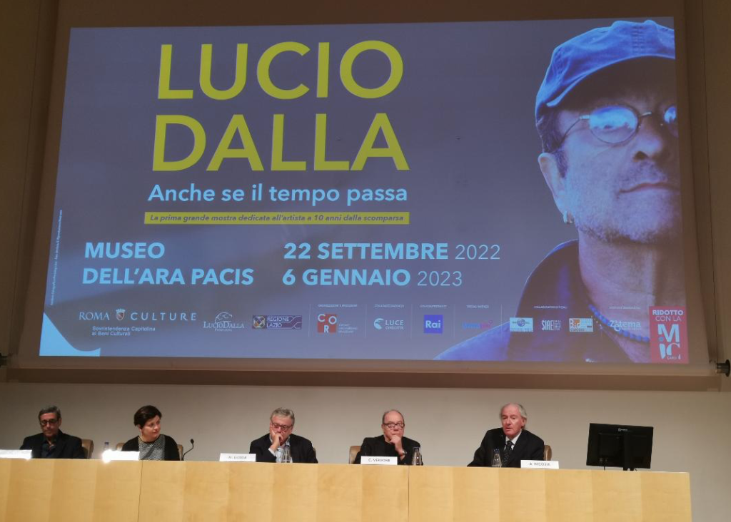 “Anche se il tempo passa”: una mostra all’Ara Pacis dedicata a Lucio Dalla. Foto