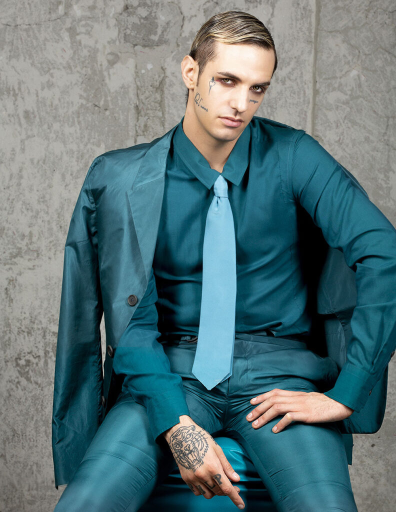 Il nuovo progetto artistico di Achille Lauro nel metaverso e non solo, tra arte, moda e design. Teaser