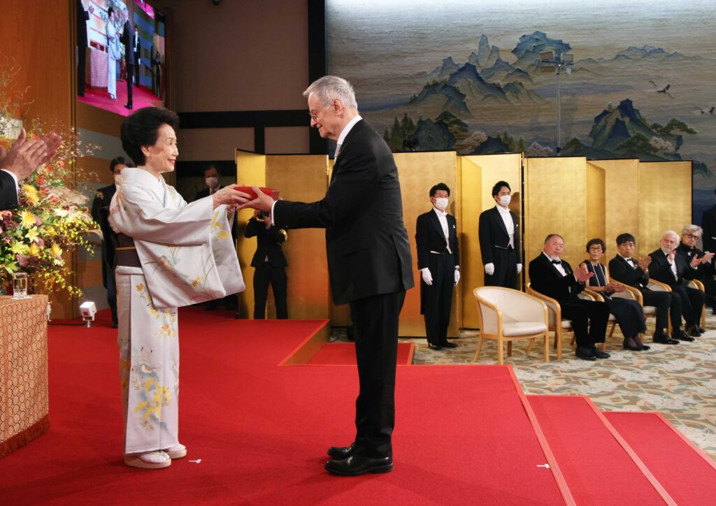 Praemium Imperiale 2022: a Tokyo la consegna del premio a Giulio Paolini e agli altri vincitori. Le foto 