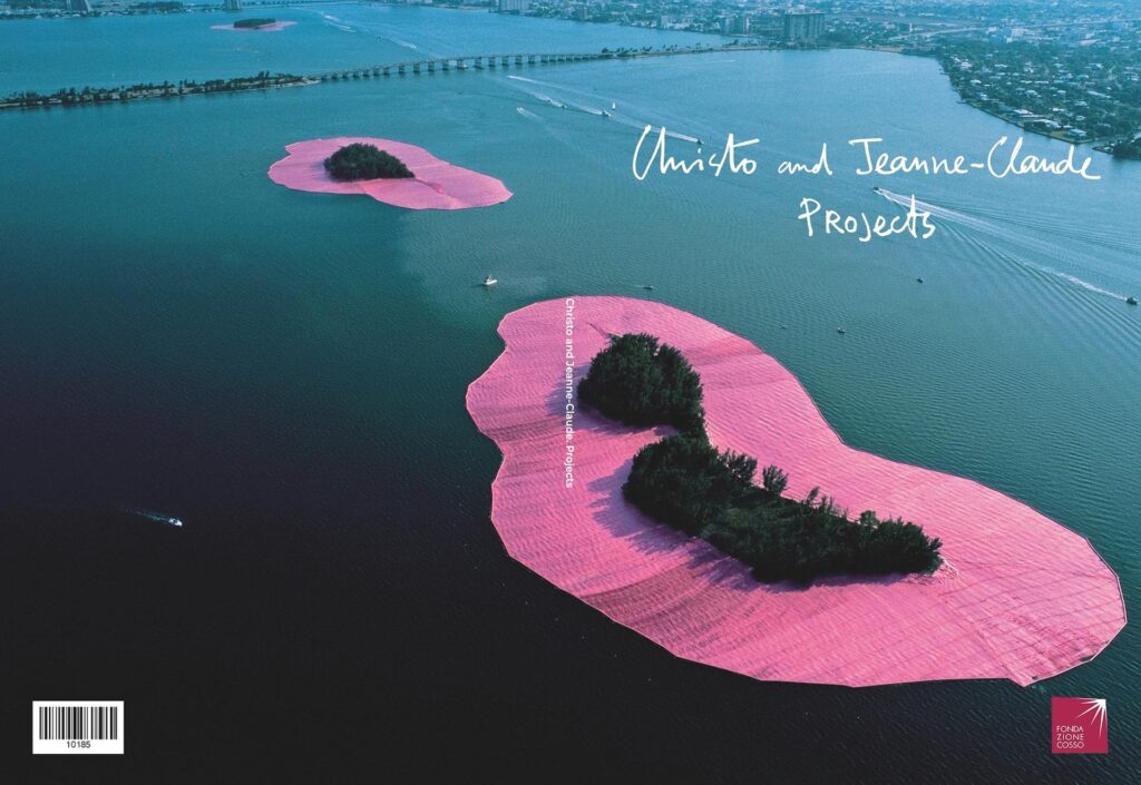 “Christo e Jeanne-Claude. Projects”, pubblicato il catalogo della mostra al Castello di Miradolo