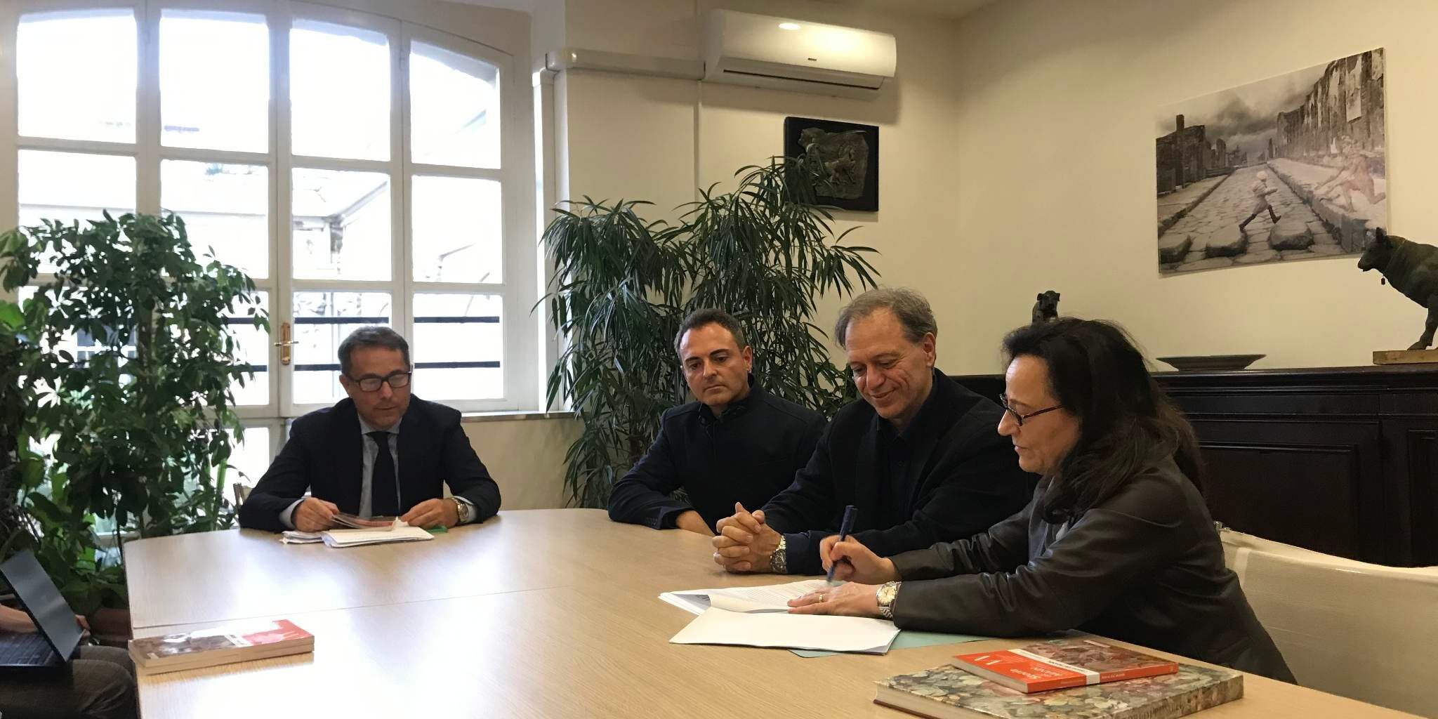 foto-firma-accordo-mann-e-procura