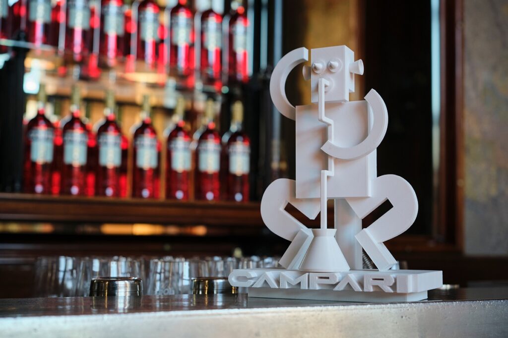 Campari per la Design Week: sculture in 3D ispirate ai pupazzi pubblicitari di Fortunato Depero