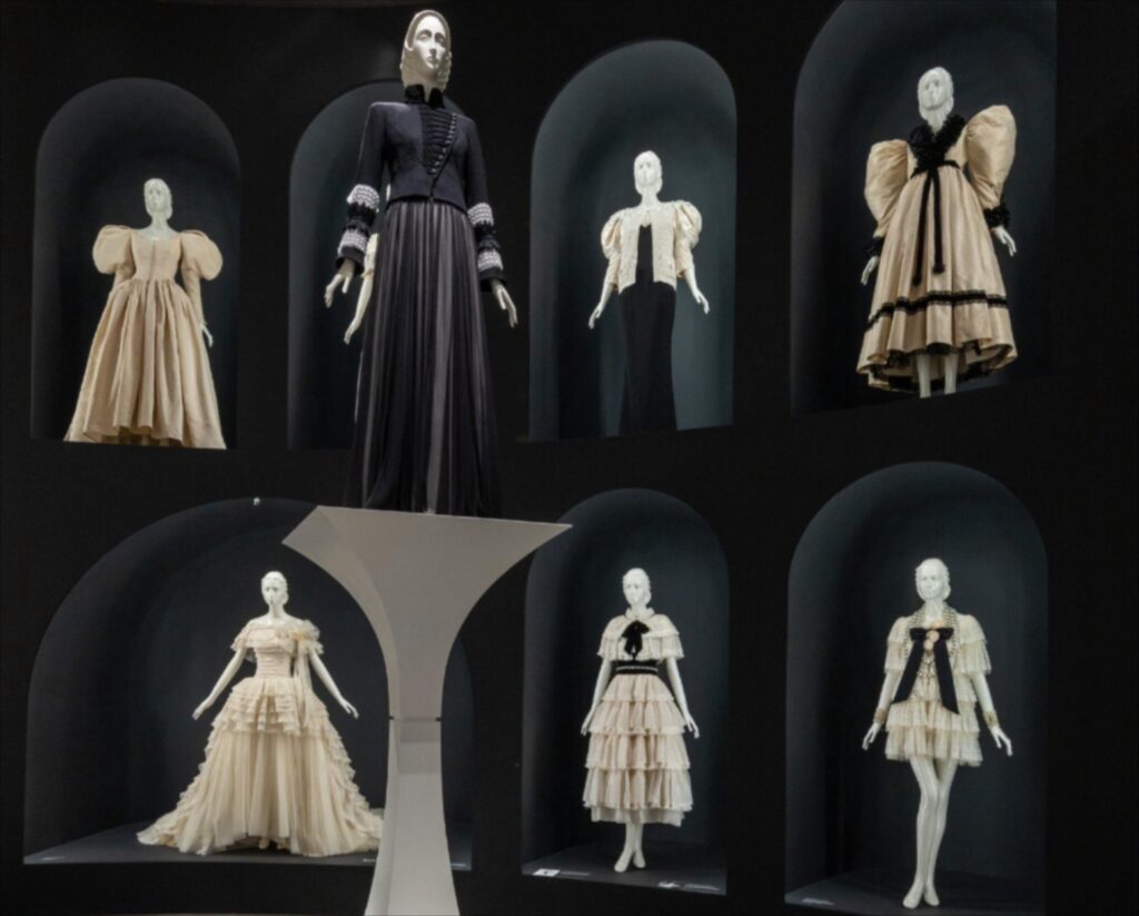 Al Met di New York un viaggio nella creatività di Karl Lagerfeld