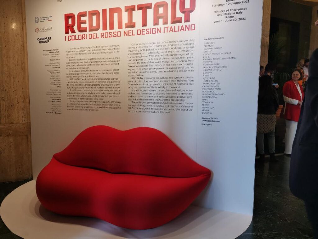 Palazzo Piacentini. “Red in Italy – I Colori del Rosso nel Design Italiano”