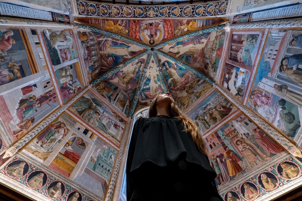 Al Museo di Montefalco di sera con Benozzo Gozzoli e Pietro Perugino