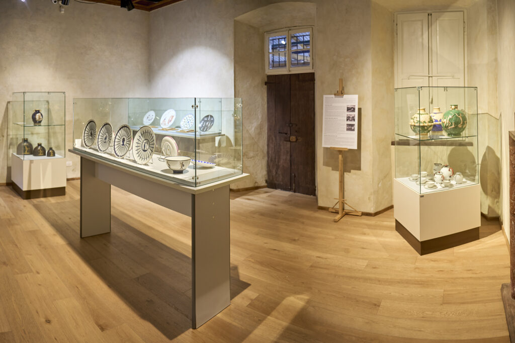 La ceramica di Gio Ponti per Richard Ginori in mostra sul Lago Maggiore
