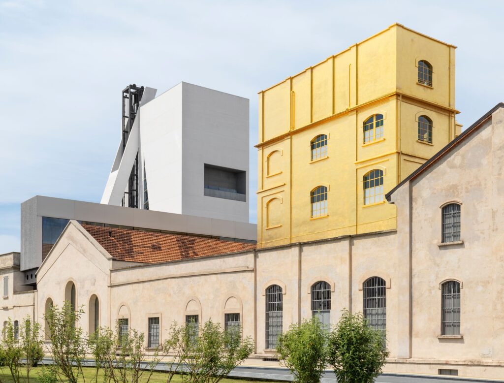 Miuccia Prada formalizza il ruolo di presidente e direttrice della Fondazione Prada