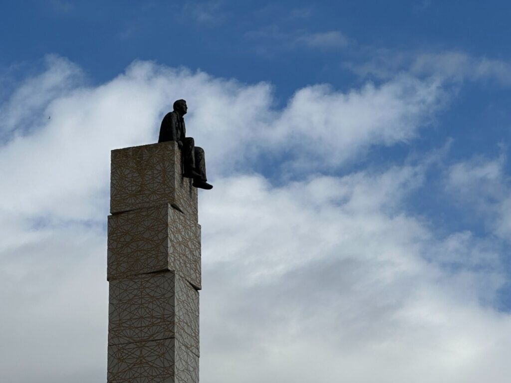 “Operae”, la scultura di Gianni Lucchesi a Genova