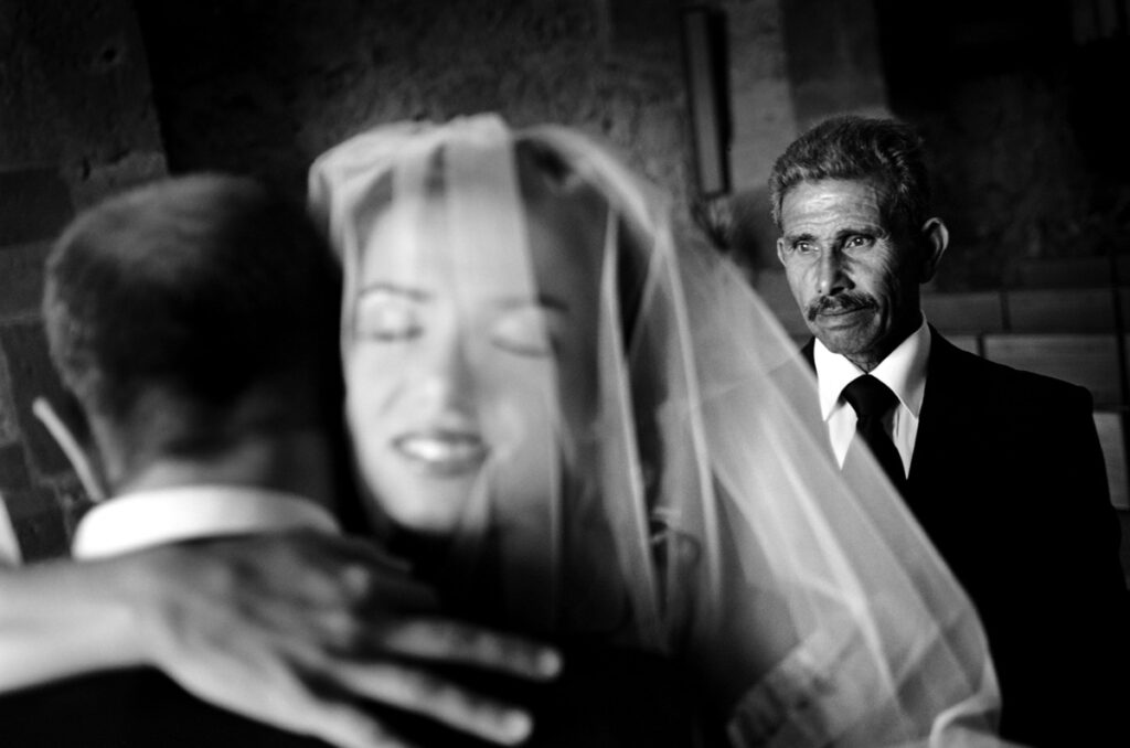 Spazio Field di Palazzo Brancaccio: il matrimonio italiano negli scatti di Franco Carlisi e Francesco Cito