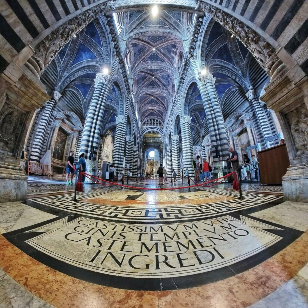 Il Duomo di Siena e il suo pavimento alchemico