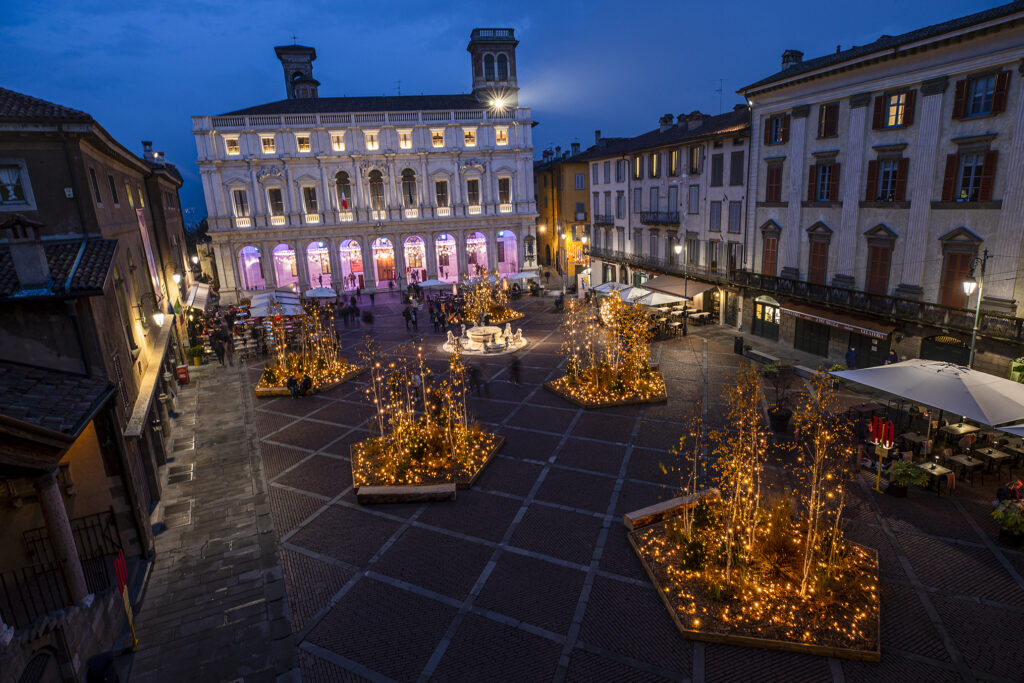 Christmas Design 2023: la creatività natalizia a Bergamo