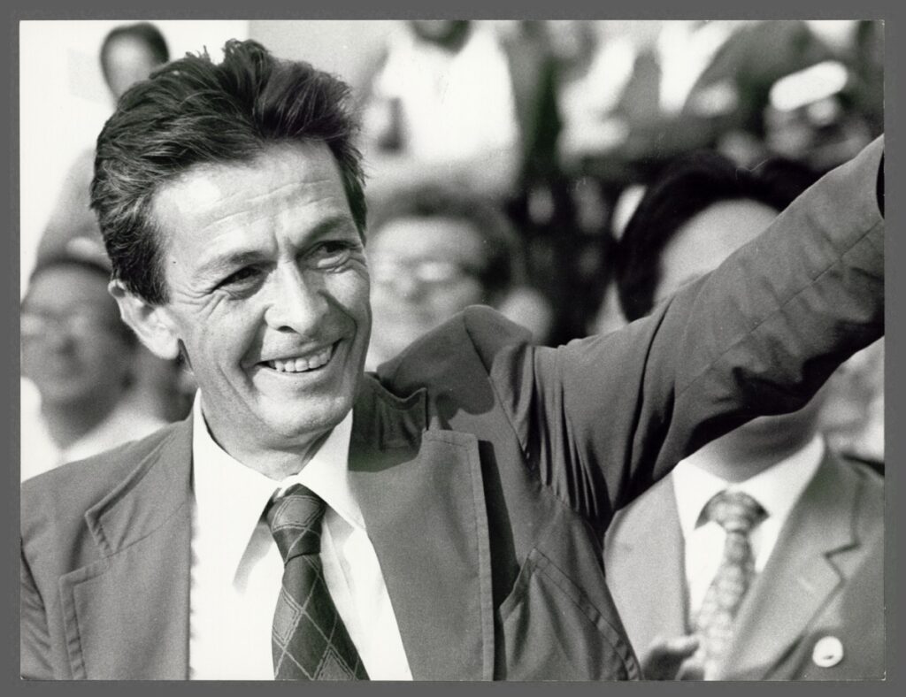 “I luoghi e le parole di Enrico Berlinguer”: la mostra al Mattatoio di Roma