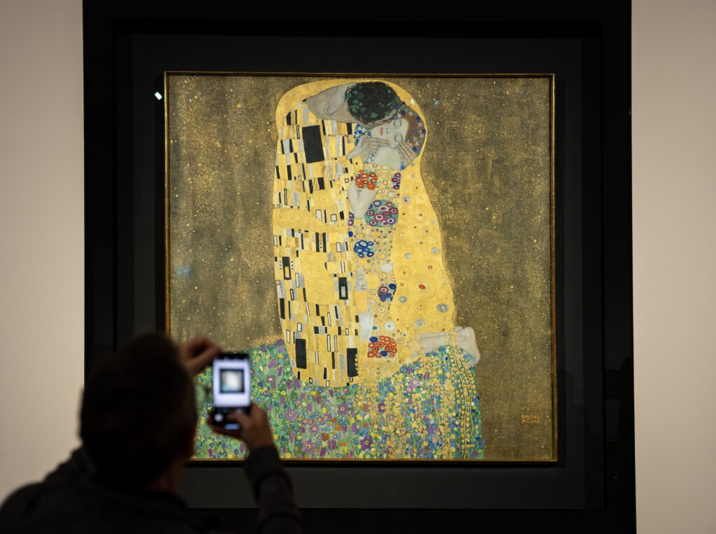 Il Bacio di Klimt: il documentario nelle sale italiane a gennaio 