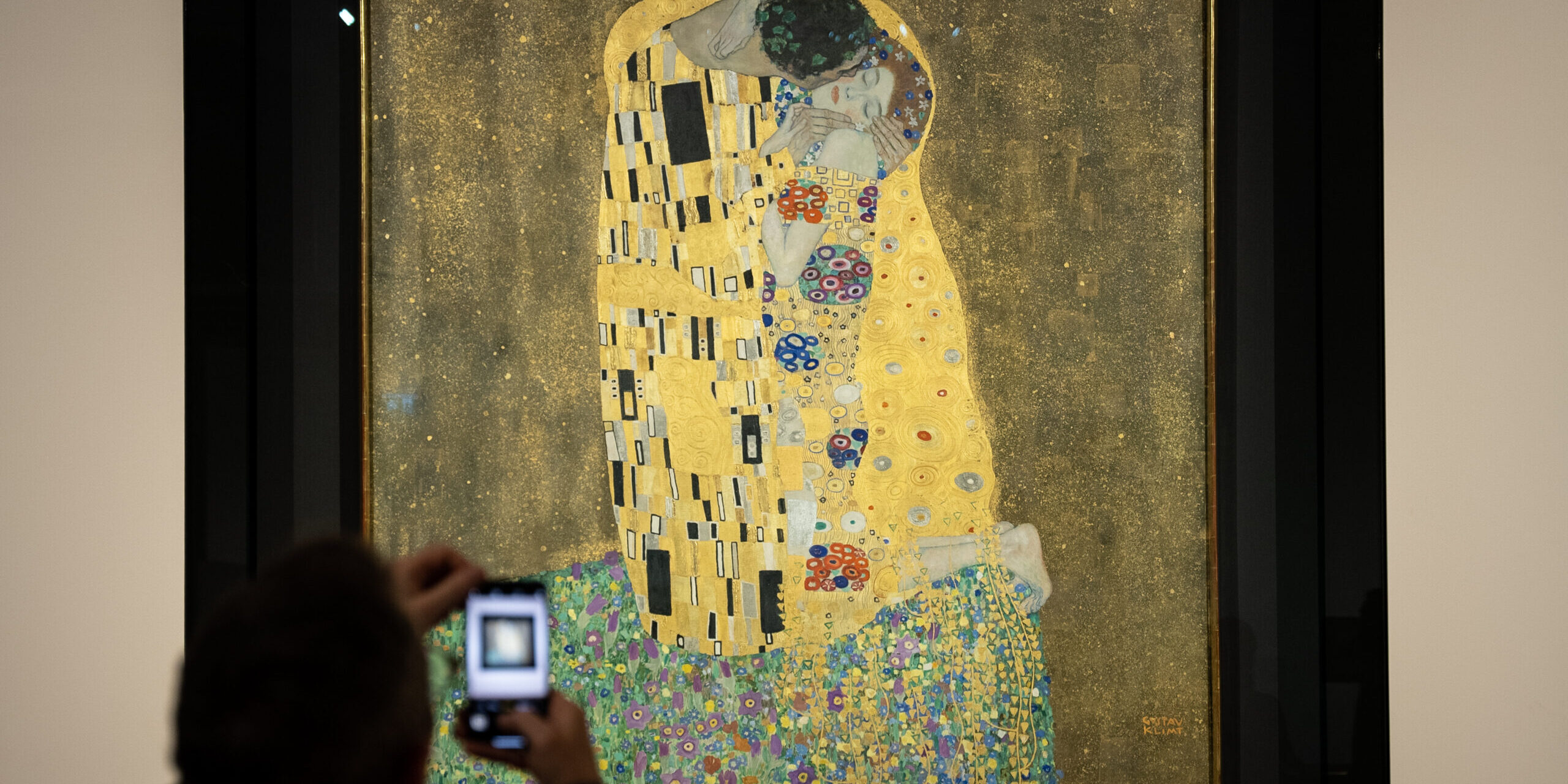 EOS Gustav Klimt, The Kiss © David Bickerstaff