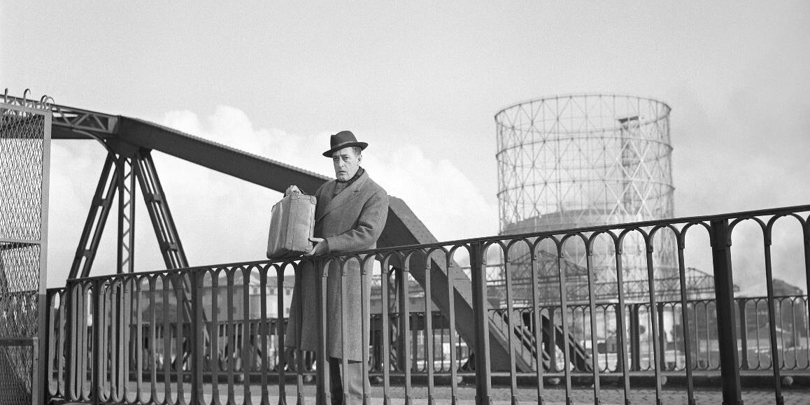 Totò, La banda degli onesti - Gazometro