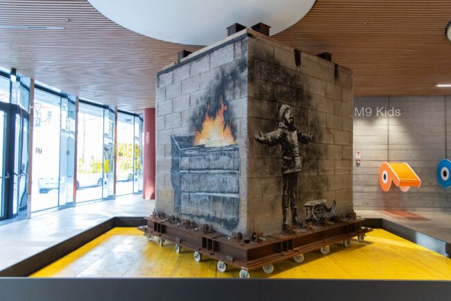 Seasons-greetings Banksy, Season greetings al Museo M9 di Mestre