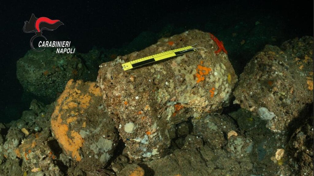 Dalla Grotta Azzurra di Capri i tesori sommersi dell’antica villa romana di Gradola