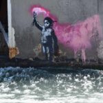 Palazzo San Pantalon a Venezia con”The Migrant Child” di Banksy diventa centro d’arte