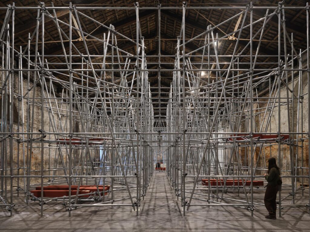 Due qui / To Hear: il Padiglione Italia alla Biennale di Venezia 2024