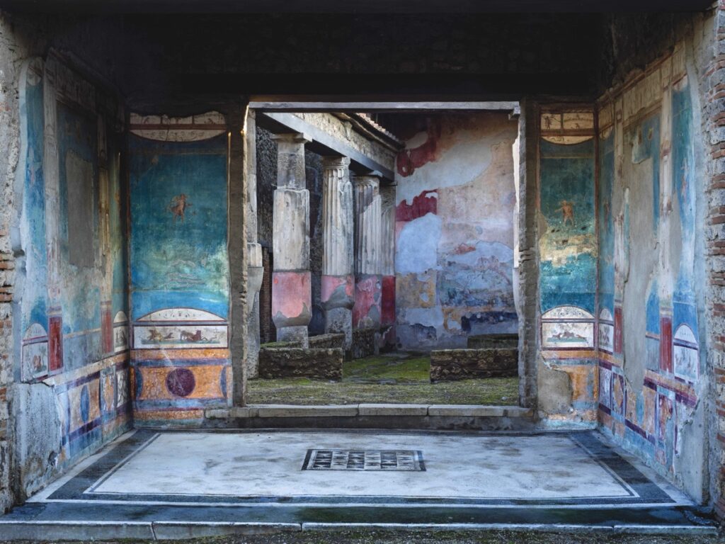 Interno Pompeiano di Luigi Spina a Gubbio: viaggio fotografico nella Pompei segreta