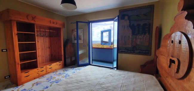 Suite d’arte_La bocca delle verità_Mario Ceroli Suite d'arte, La bocca delle verità Mario Ceroli