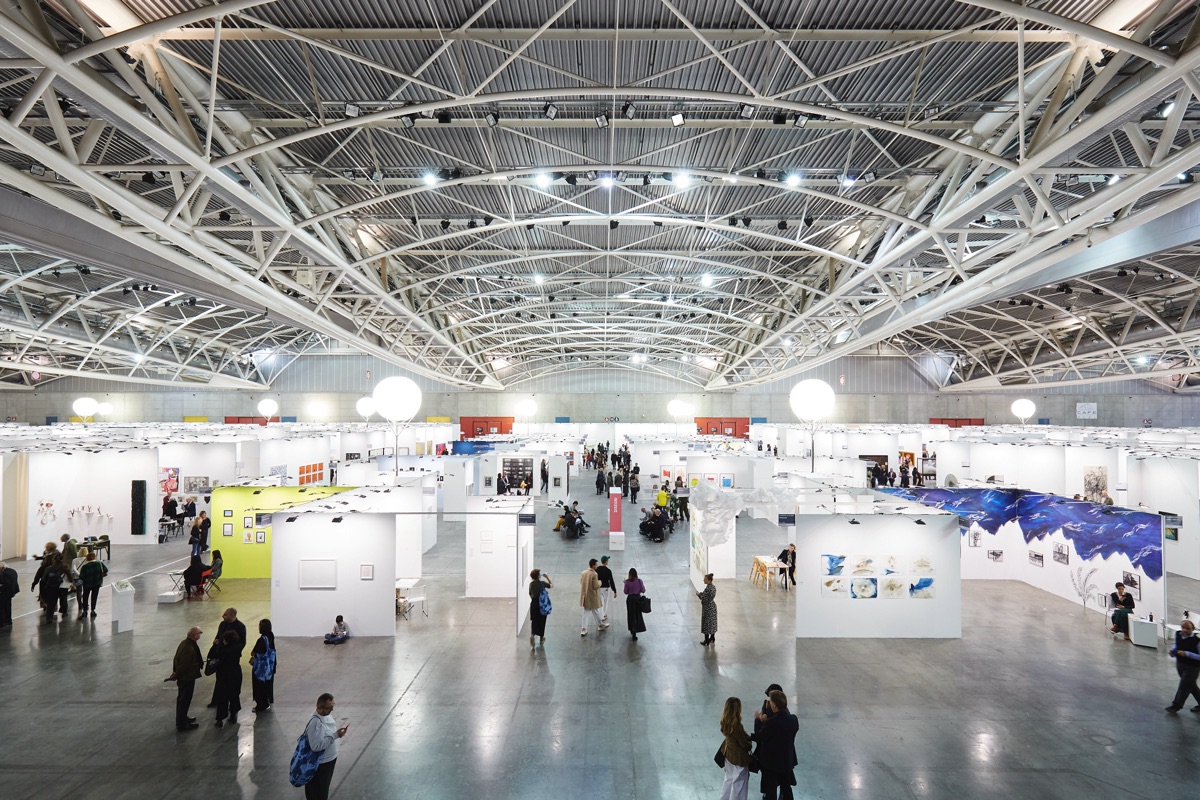 3. Artissima23-Oval-Interni-AP-016 © Photo: Perottino-Piva-Peirone/ Artissima 2023