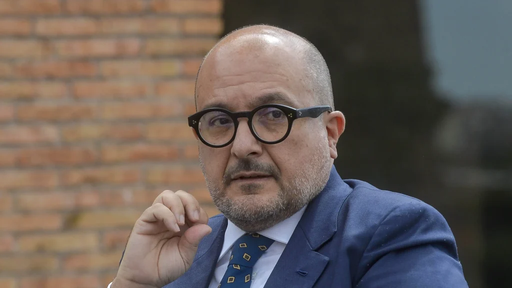 Si dimette Sangiuliano. Alessandro Giuli nuovo ministro della Cultura