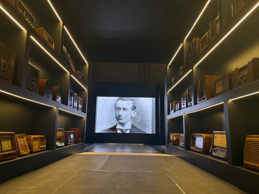 Guglielmo Marconi “come non l’avete mai visto”: la mostra al VIVE – Vittoriano e Palazzo Venezia