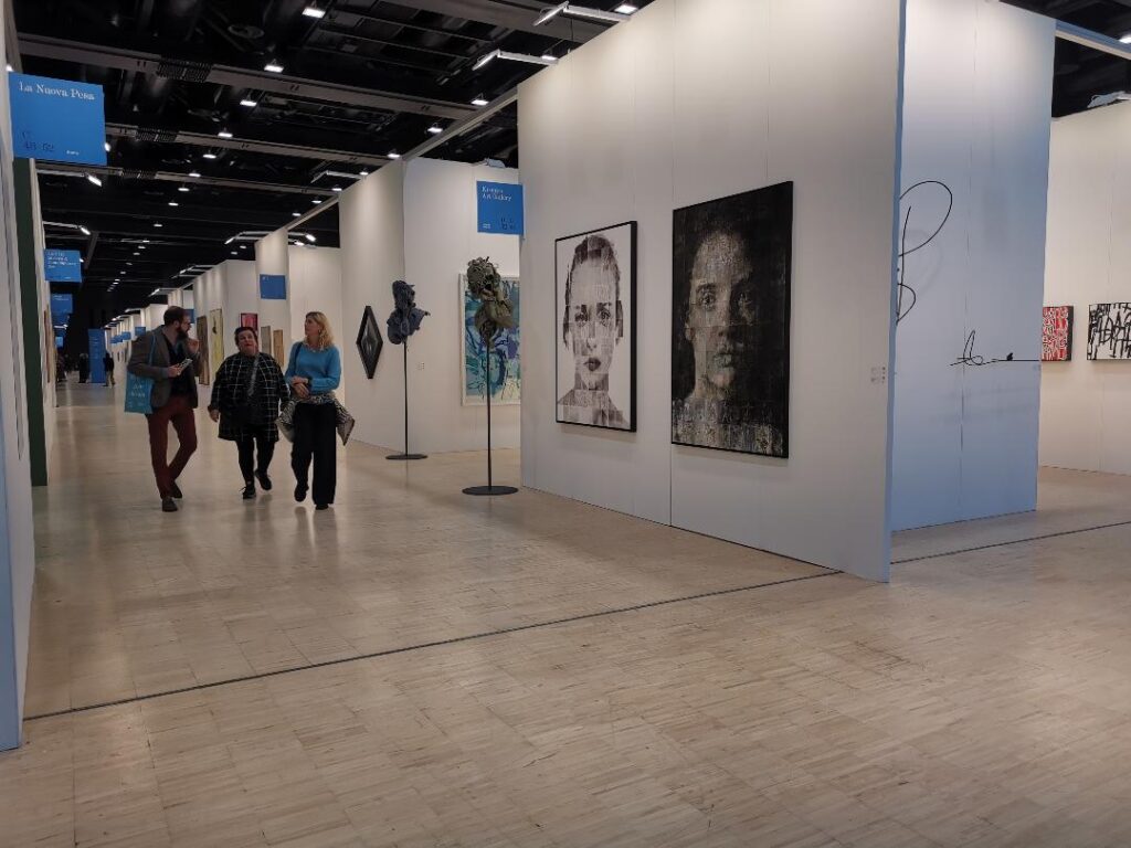 Arte in Nuvola: la quarta edizione tra cerulei riflessi il fascino dell’arte moderna e contemporanea