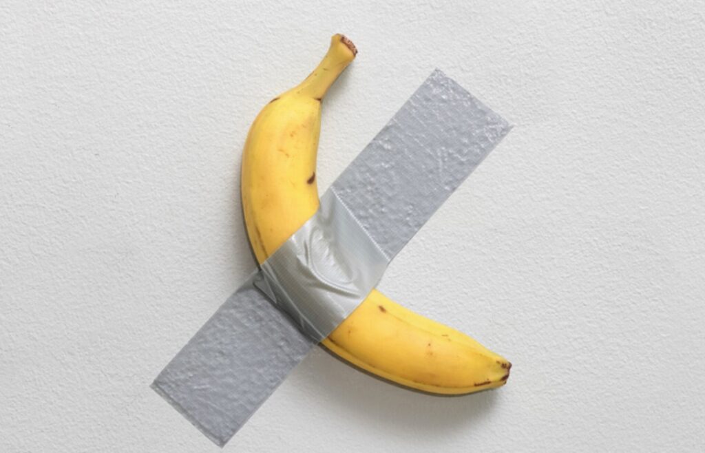 Comedian di Maurizio Cattelan: all’asta da Sotheby’s la banana più famosa al mondo